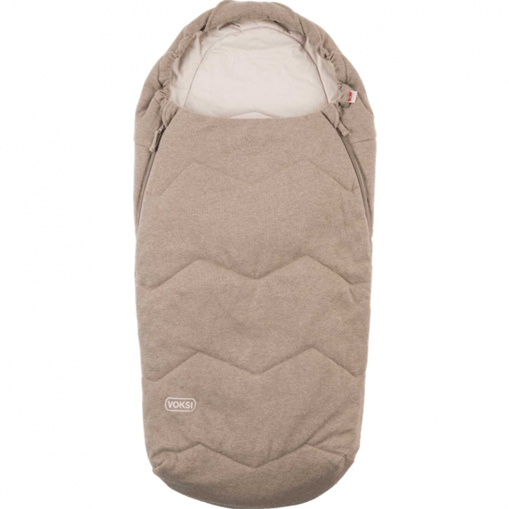 Voksi Åkpåse Breeze Light Walnut | Barnvagnar - Barnvagnstillbehör - Åkpåsar - Tunnare åkpåsar | BabyMode