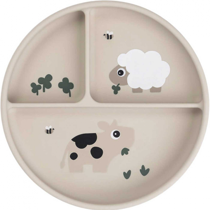Done By Deer Sugkoppstallrik med fack Tiny Farm Sand | Babytillbehör - Äta och mata - Tallrikar och skålar | BabyMode