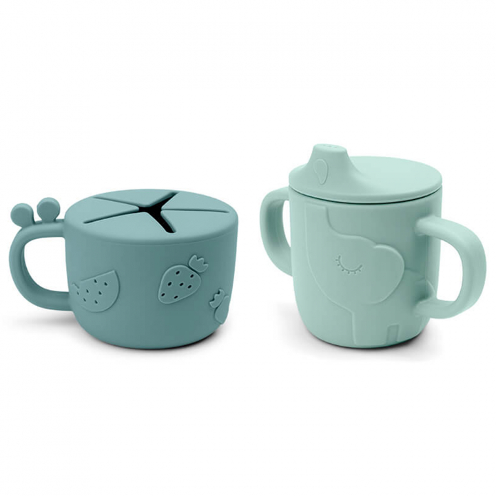 Done By Deer Pipmugg/Snack box Peekaboo Deer Friends Blue | Babytillbehör - Äta och mata - Muggar, flaskor och glas | BabyMode