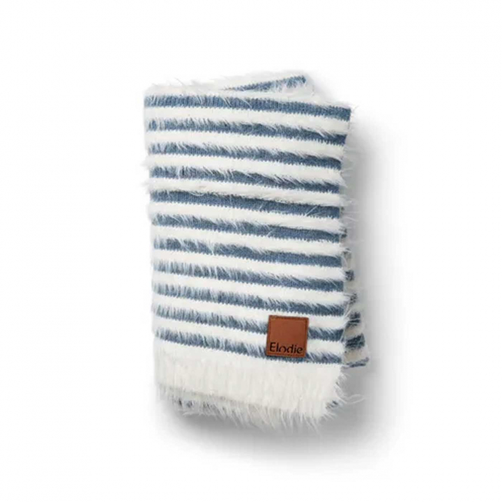 Elodie Furry Stickad Filt Berry Blue