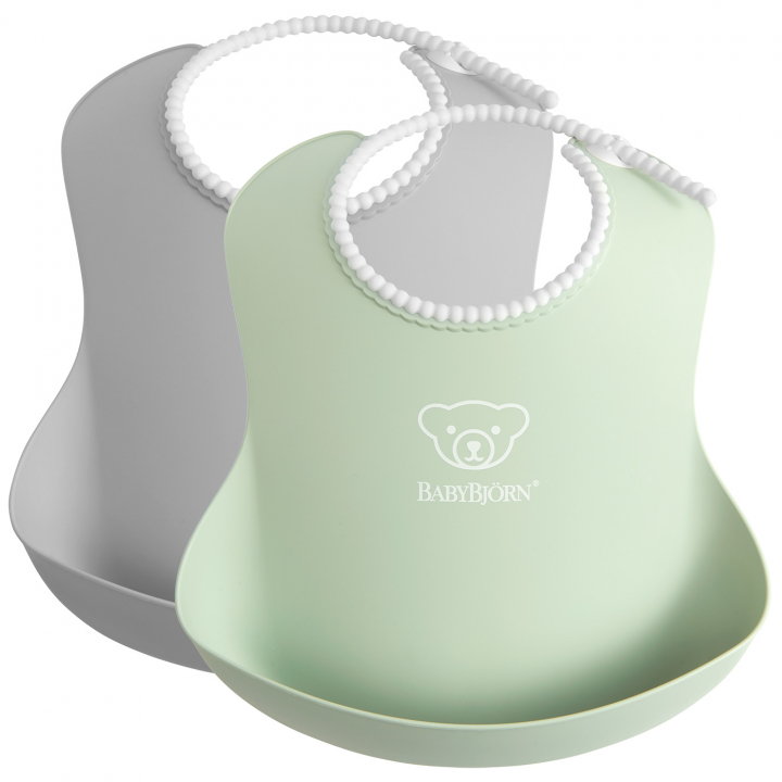 Läs mer om BABYBJÖRN Haklapp 2-pack Grey/Powder Green