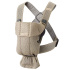 BabyBjörn Bärsele Mini 3D Mesh Grey Beige i gruppen Babytillbehör / Bärselar / Babybjörn bärselar hos Bonti (BABJ021002)