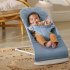 BabyBjörn Babysitter Bliss Petal Quilt Blue Cotton i gruppen Presenttips / Babyshower hos Bonti (BABJ6223)