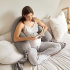 Bbhugme Gravid/Amningskudde Stone Plum i gruppen Mamma / Gravidkuddar & amningskuddar hos Bonti (BBHU135701)