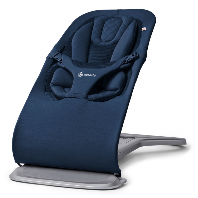 Ergobaby Babysitter Evolve Midnight Blue i gruppen Babytillbehör / Babysitters och babygungor hos Bonti (ERBAEVLBNCMIDBLU)