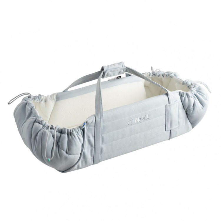 Najell Babynest SleepCarrier X Sky Blue i gruppen Barnvagnar / Barnvagnstillbehör / Mjukliftar hos Bonti (NAJEN20110701)