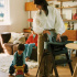 Stokke Steps Matstolspaket Black/Warm Brown i gruppen Möbler och inredning / Matstolar och tillbehör hos Bonti (STOK692400)