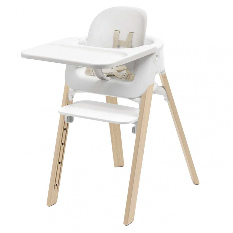 Stokke Steps Matstolspaket White/Natural i gruppen Möbler och inredning / Matstolar och tillbehör hos Bonti (STOK692600)